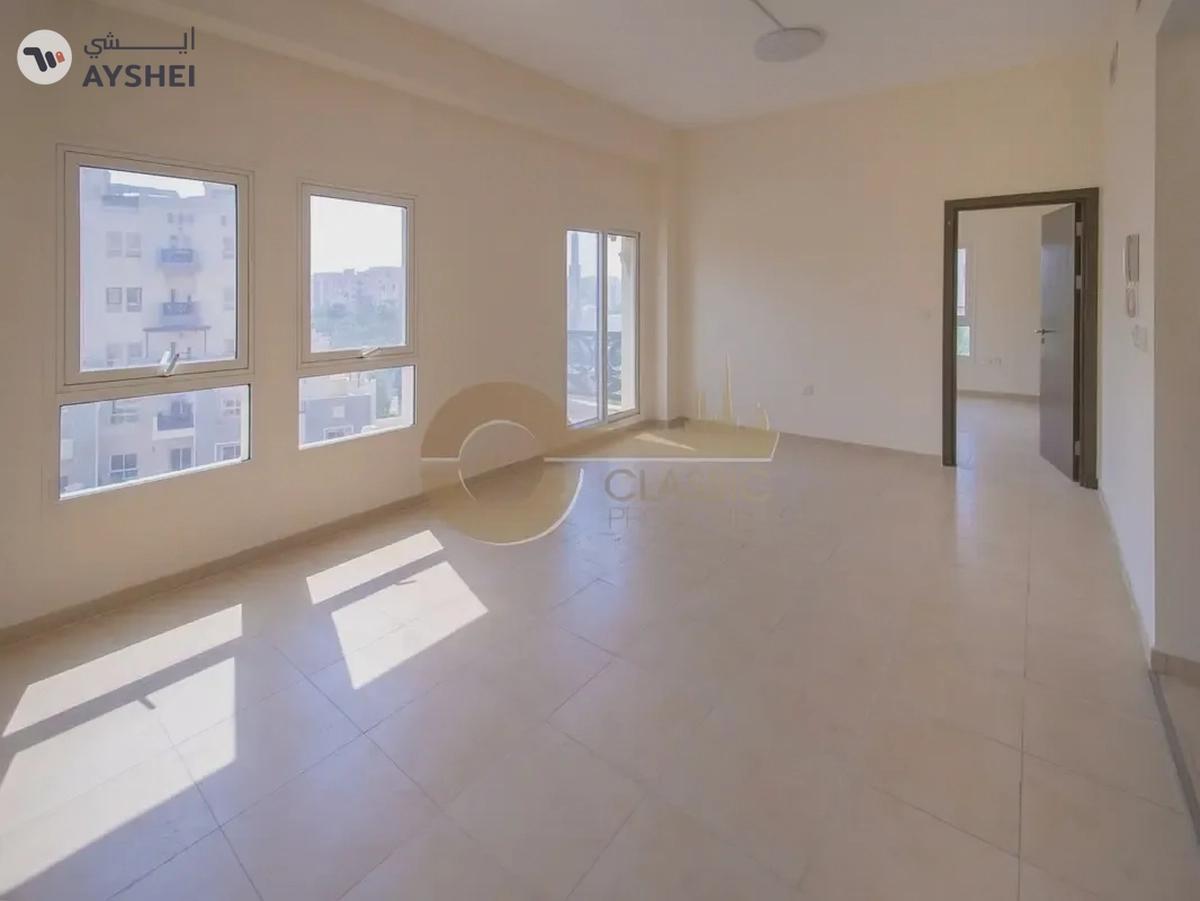 Spectacular Location| Nearby Amenities| Spacious-18-18