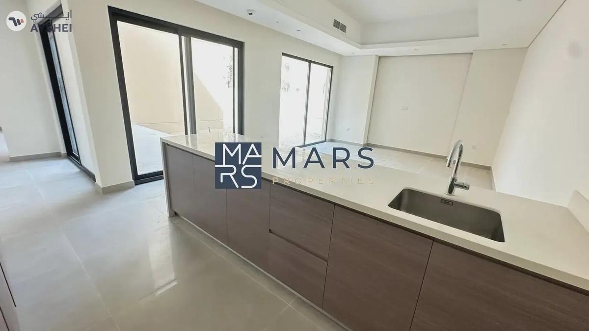 🏡 Eco-Friendly Living Awaits You! Stunning 4-Bedroom Townhouse in Sharjah Sustainable City 🌿-18-18