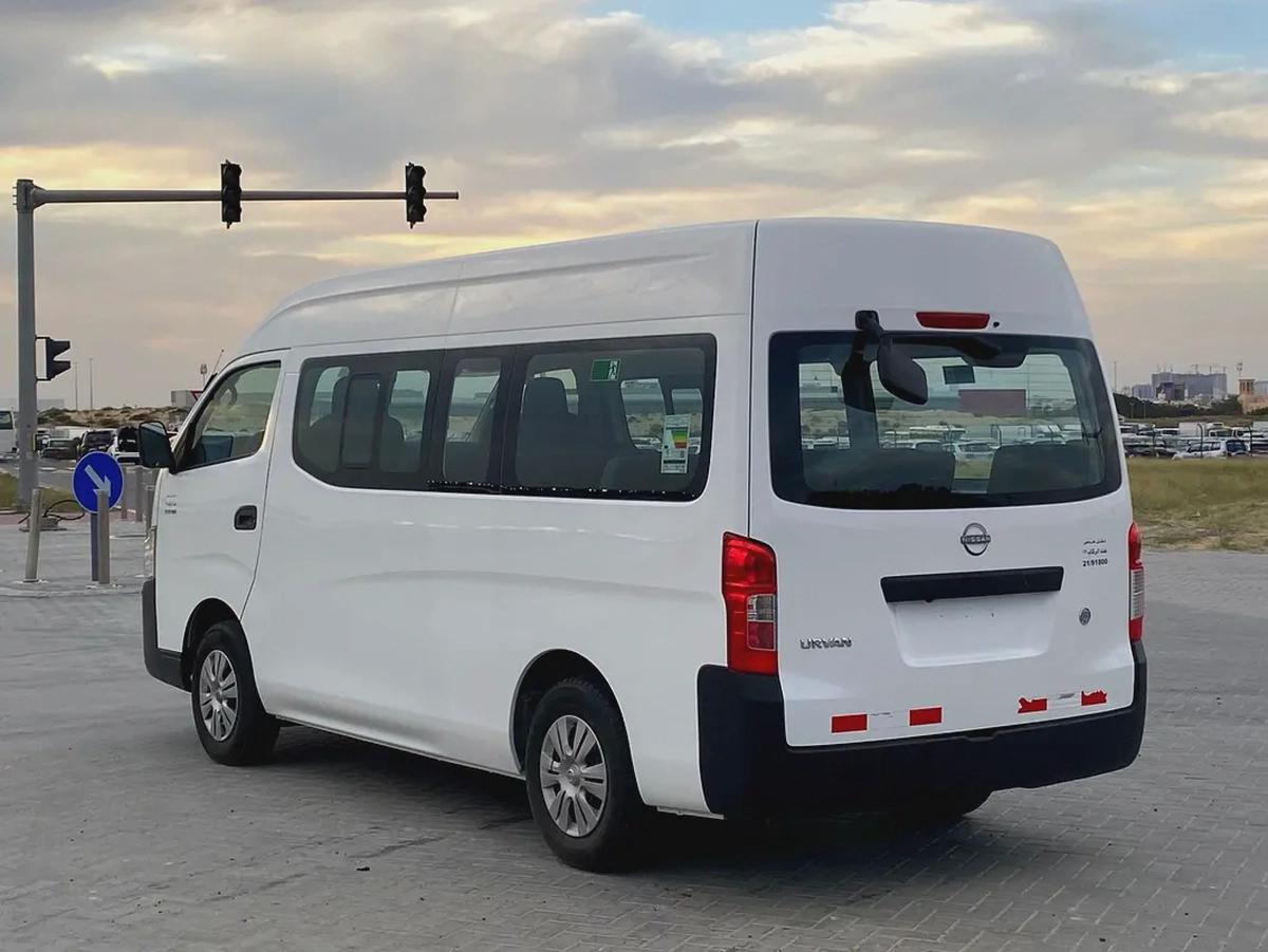2023 Nissan Urvan NV350 automatic GCC Specs-6-6