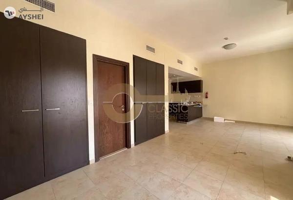 Big L-Shape | Near Community Centre | Podium View