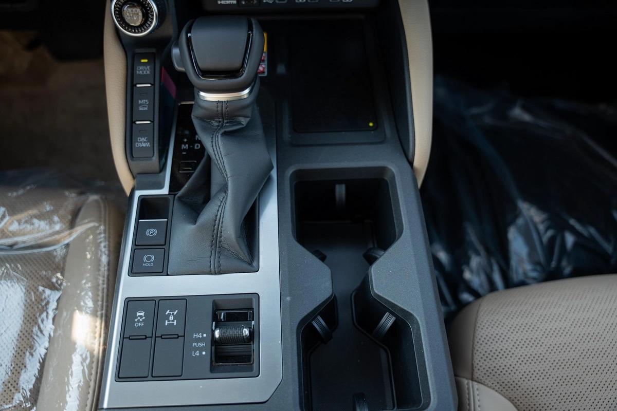 Toyota PRADO 2.8L 2025-7-7