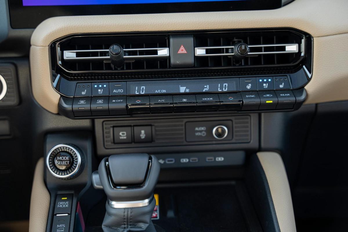 Toyota PRADO 2.8L 2025-11-11
