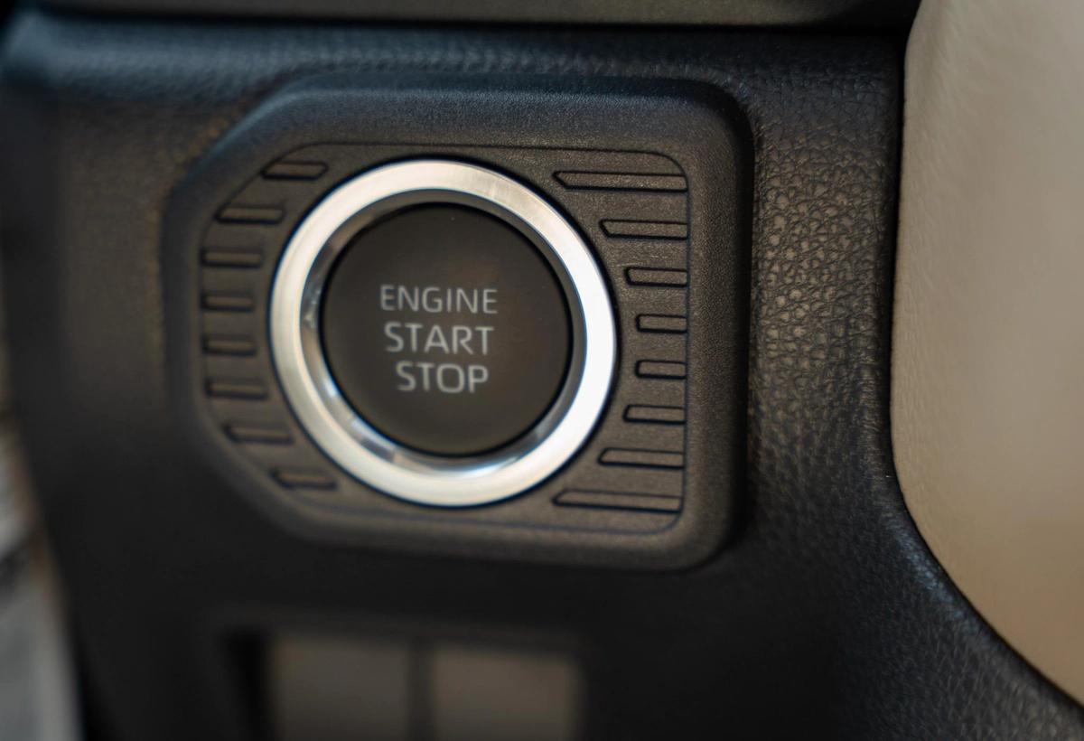 Toyota PRADO 2.8L 2025-12-12
