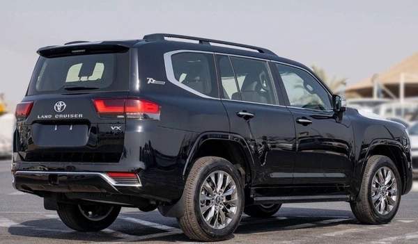 Toyota Land Cruiser LC300 VX 3.3D AT MY2025 – BLACK