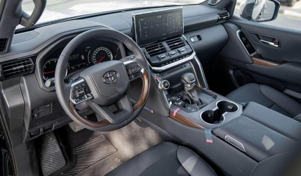 Toyota Land Cruiser LC300 VX 3.3D AT MY2025 – BLACK-10-10