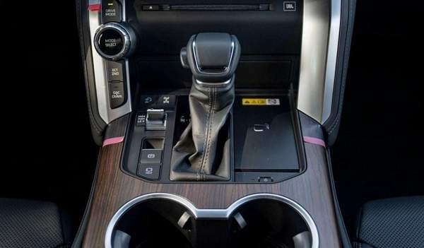 Toyota Land Cruiser LC300 VX 3.3D AT MY2025 – BLACK