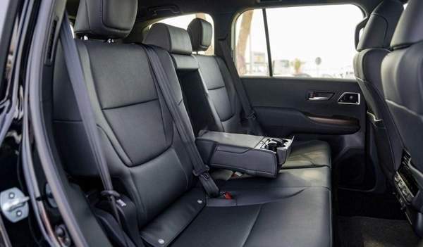 Toyota Land Cruiser LC300 VX 3.3D AT MY2025 – BLACK