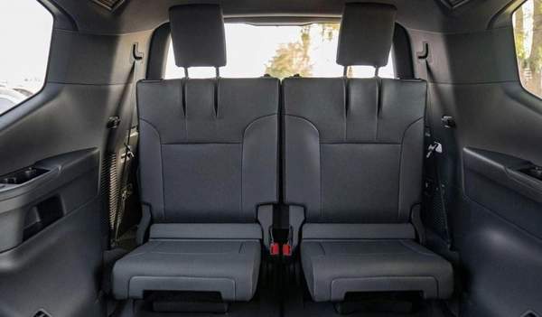 Toyota Land Cruiser LC300 VX 3.3D AT MY2025 – BLACK