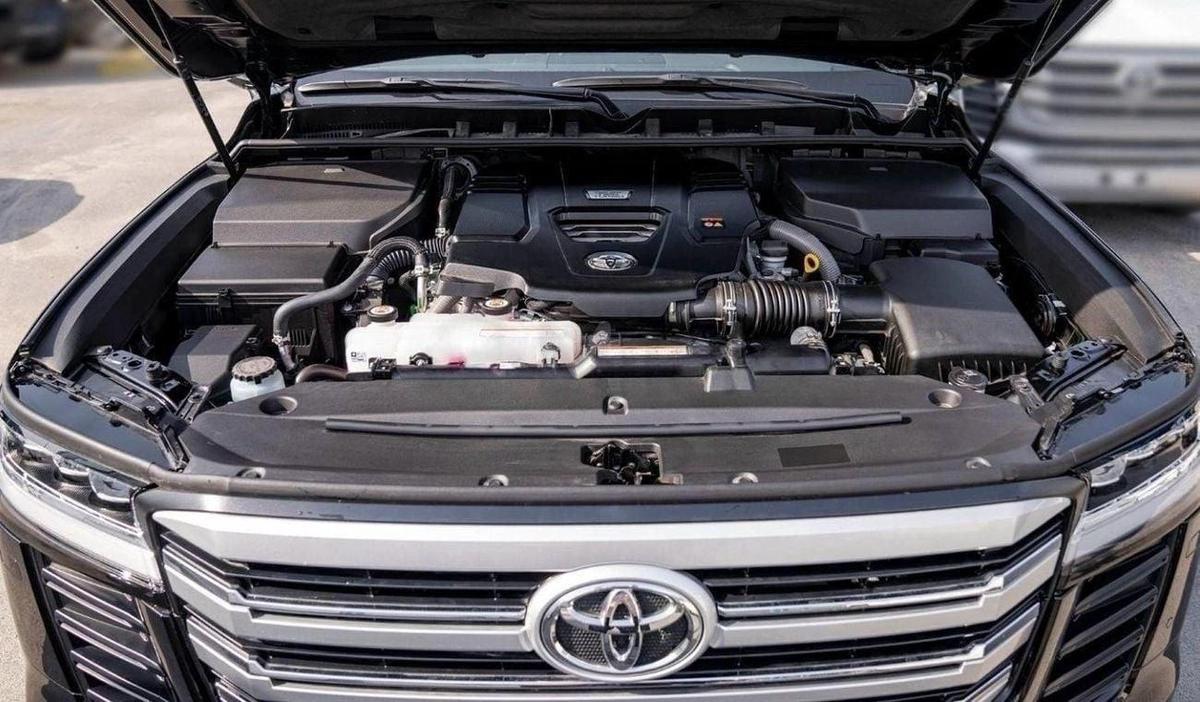 Toyota Land Cruiser LC300 VX 3.3D AT MY2025 – BLACK-19-19