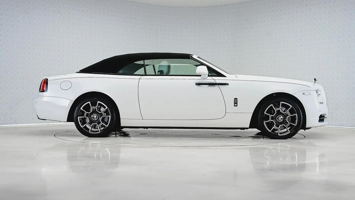 Special Offer | AED 24,536 PM | Up to 3 Years Warranty | 2019 Rolls-Royce Dawn Black Badge-2-2