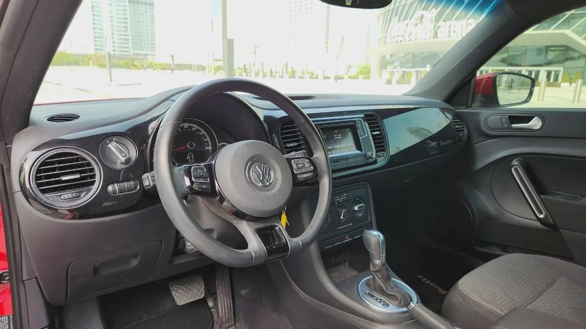 2019-Volkswagen Beetle -2.0L-4 Cyl-Excellent Condition-7-7