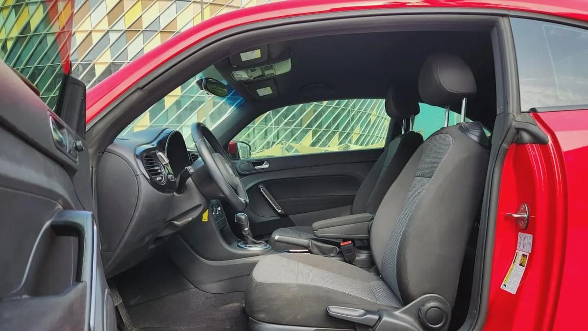 2019-Volkswagen Beetle -2.0L-4 Cyl-Excellent Condition-8-8