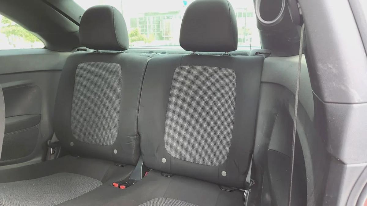2019-Volkswagen Beetle -2.0L-4 Cyl-Excellent Condition-9-9