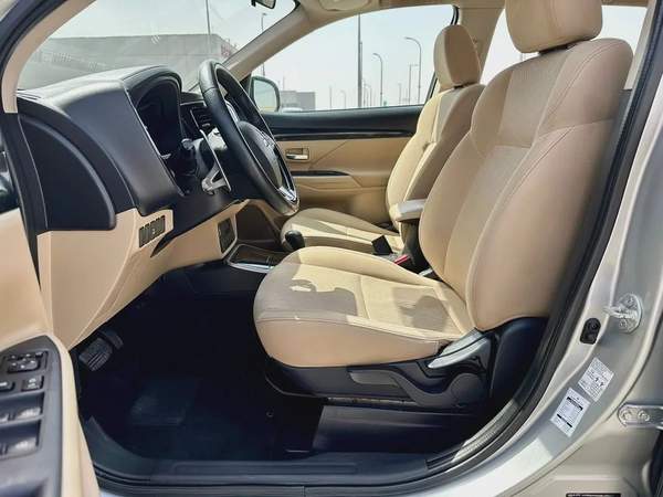 925-Monthly l GCC l 4wd, Cruise, Camera l Accident Free