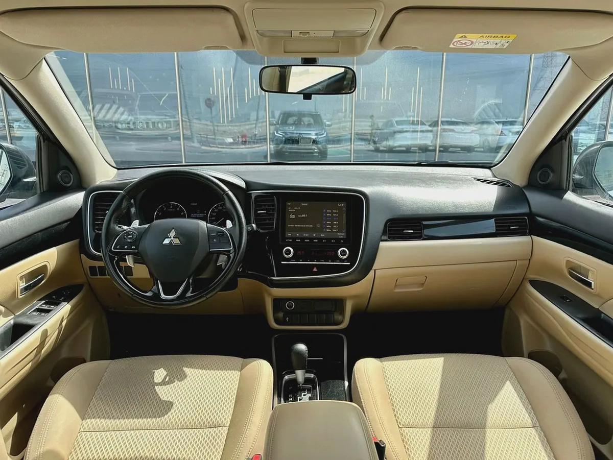 925-Monthly l GCC l 4wd, Cruise, Camera l Accident Free-11-11