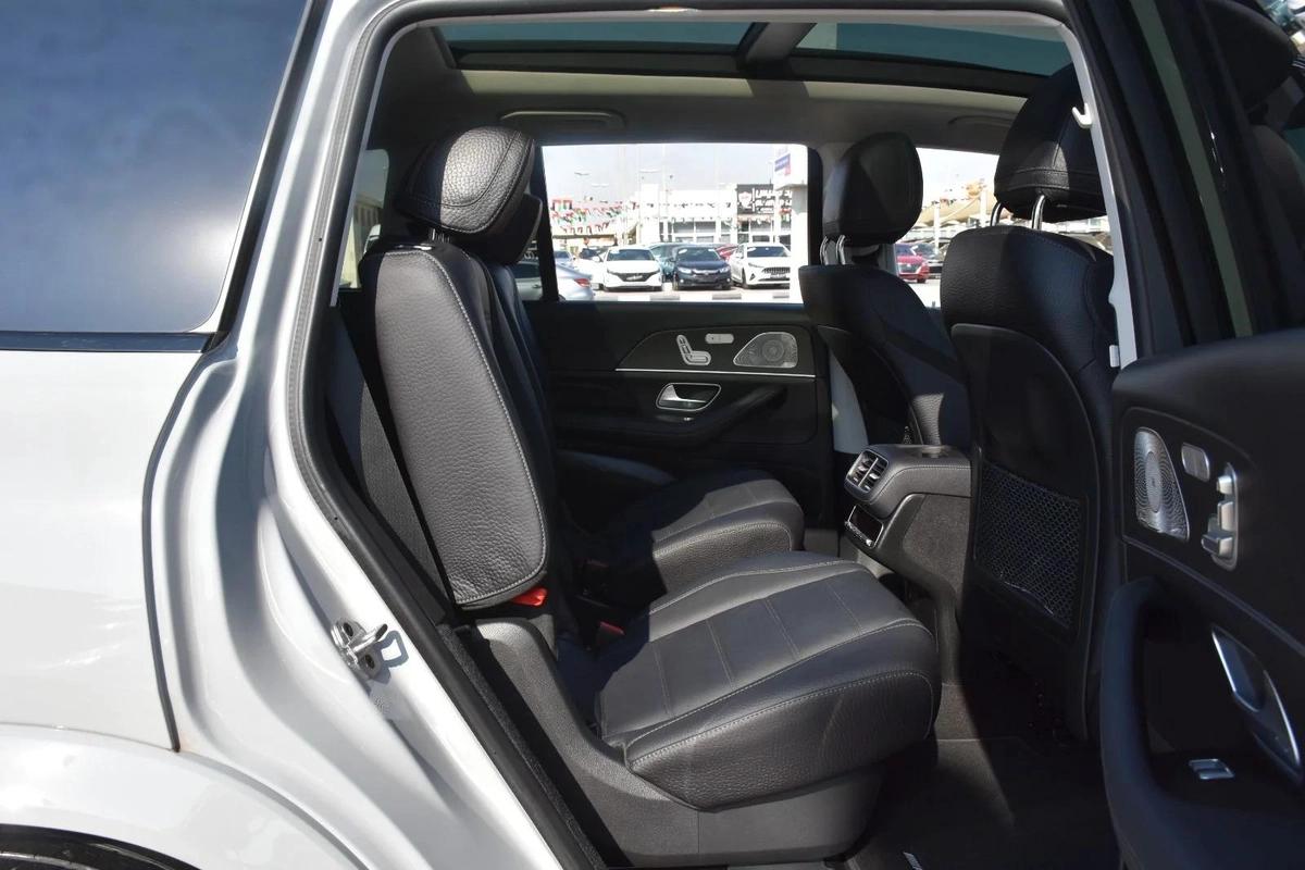 MERCEDES BENZ GLS450 4MATIC AMG 2024 | GREY-3-3