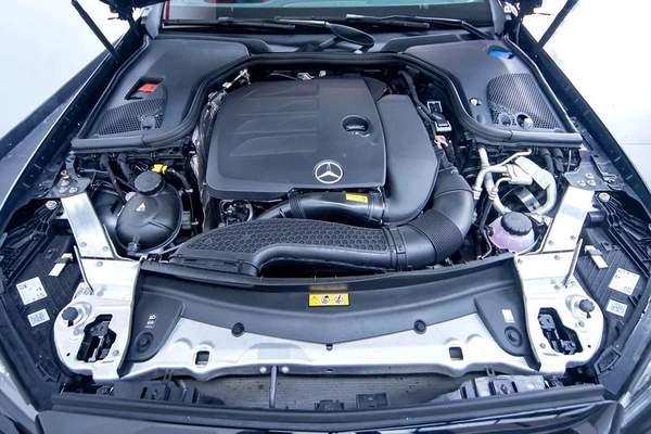 Mercedes Benz E200 Coupe | 2023 | 18,000 km