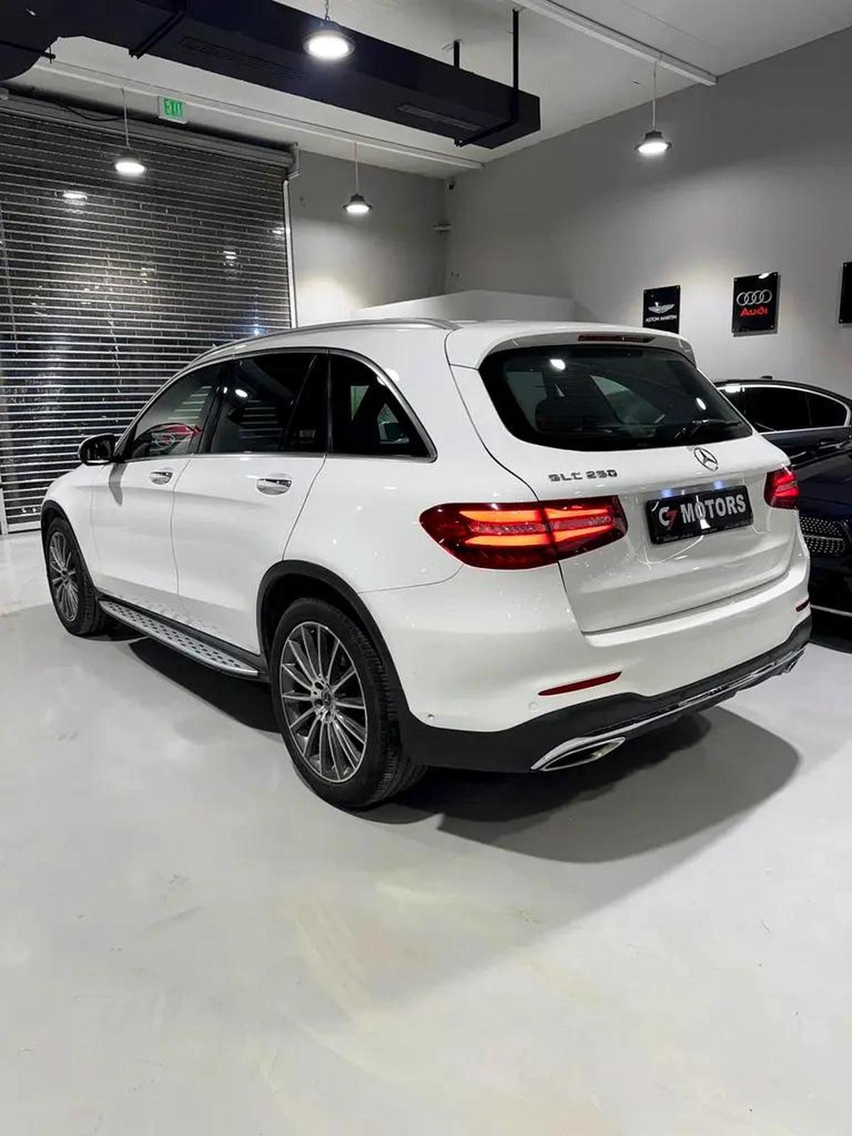 Mercedes-Benz GLC 250 4MATIC | 2018 | GCC | Full Option | Full service History | Monthly: 2,800 AED-5-5