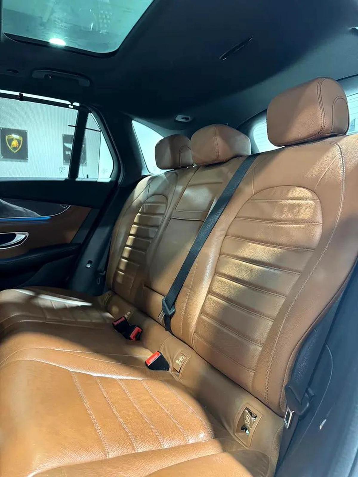 Mercedes-Benz GLC 250 4MATIC | 2018 | GCC | Full Option | Full service History | Monthly: 2,800 AED-4-4