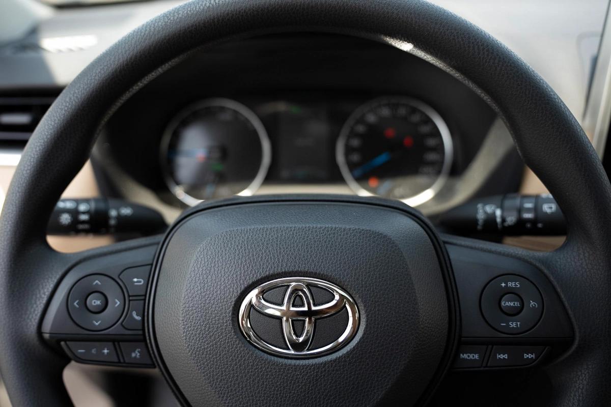 Toyota Rav 4 EXR-3-3