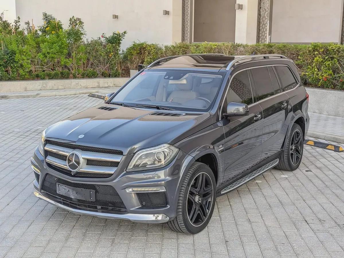 MERCEDES-BENZ GL500 2015 GCC FULL OPTION IN EXCELLENT CONDITION-1-1