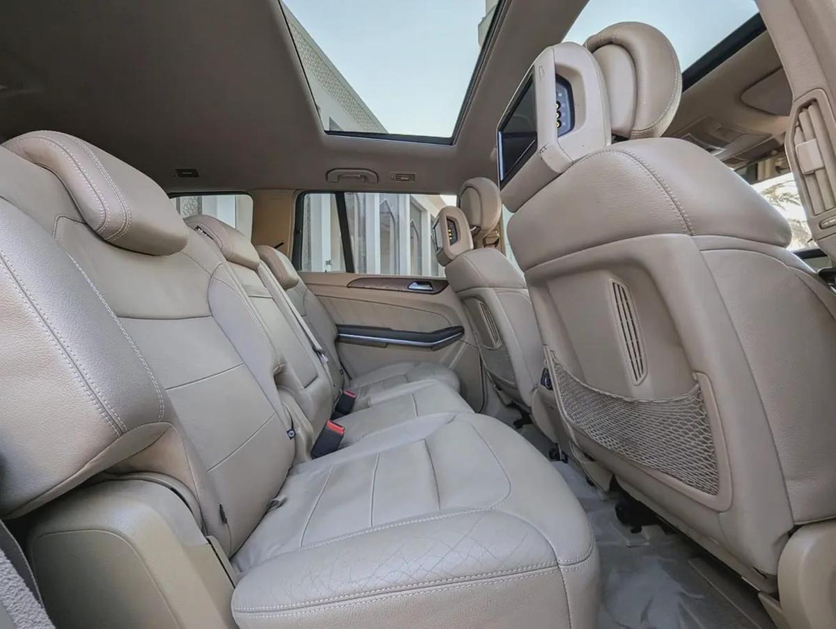 MERCEDES-BENZ GL500 2015 GCC FULL OPTION IN EXCELLENT CONDITION-4-4
