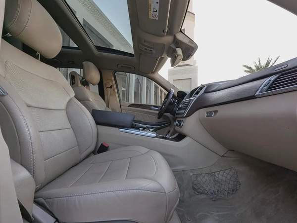 MERCEDES-BENZ GL500 2015 GCC FULL OPTION IN EXCELLENT CONDITION