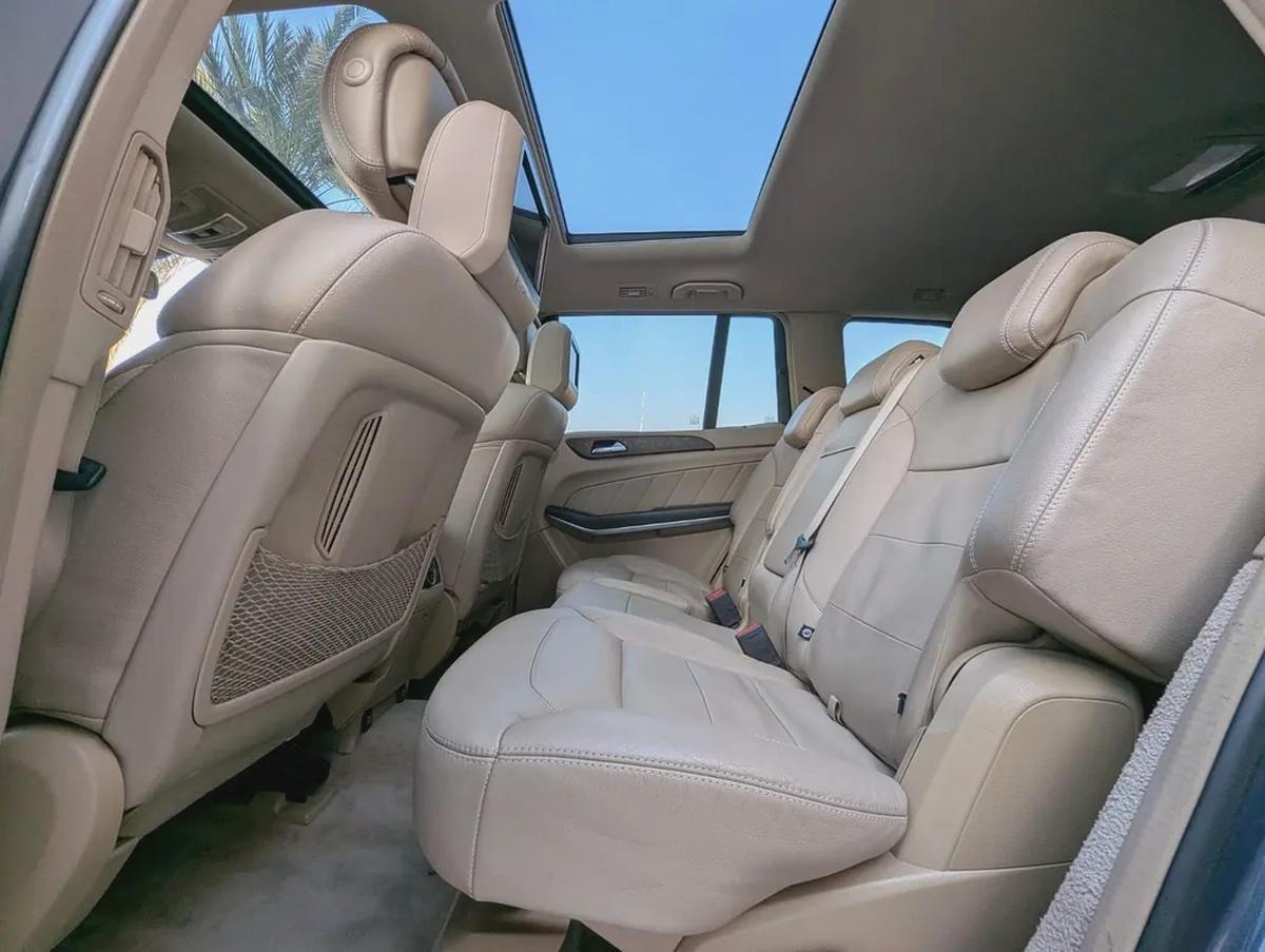 MERCEDES-BENZ GL500 2015 GCC FULL OPTION IN EXCELLENT CONDITION-7-7