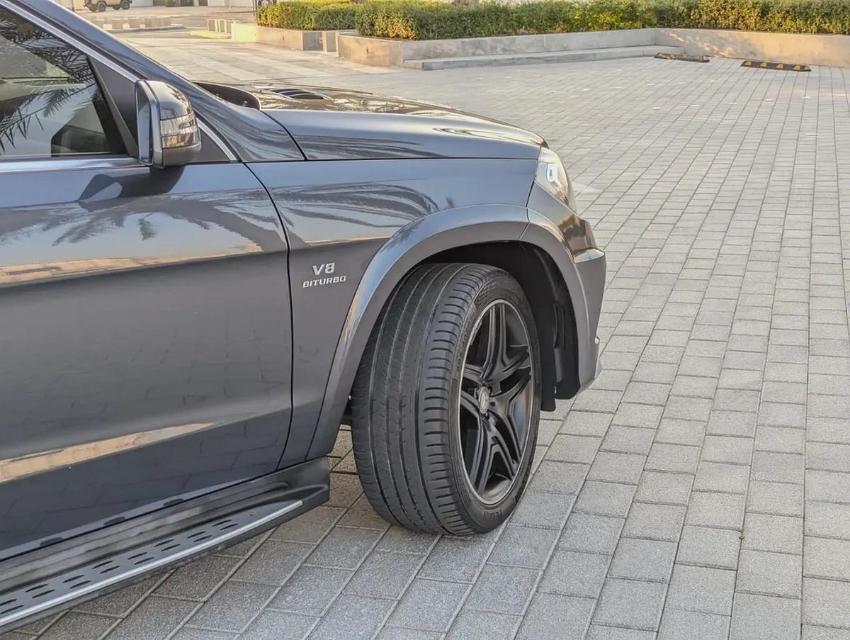 MERCEDES-BENZ GL500 2015 GCC FULL OPTION IN EXCELLENT CONDITION-9-9