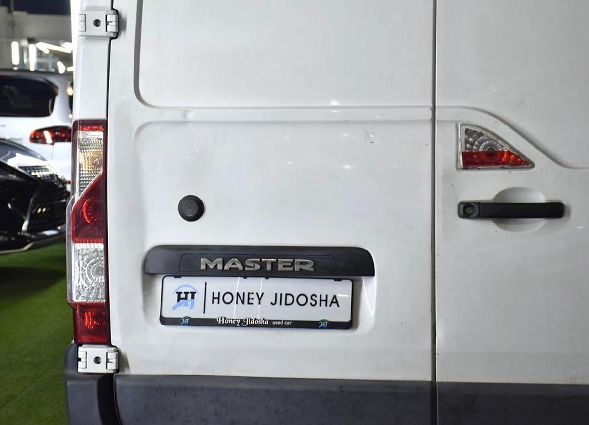 Renault Master ( 2020 Model ) in White Color GCC Specs-11-11