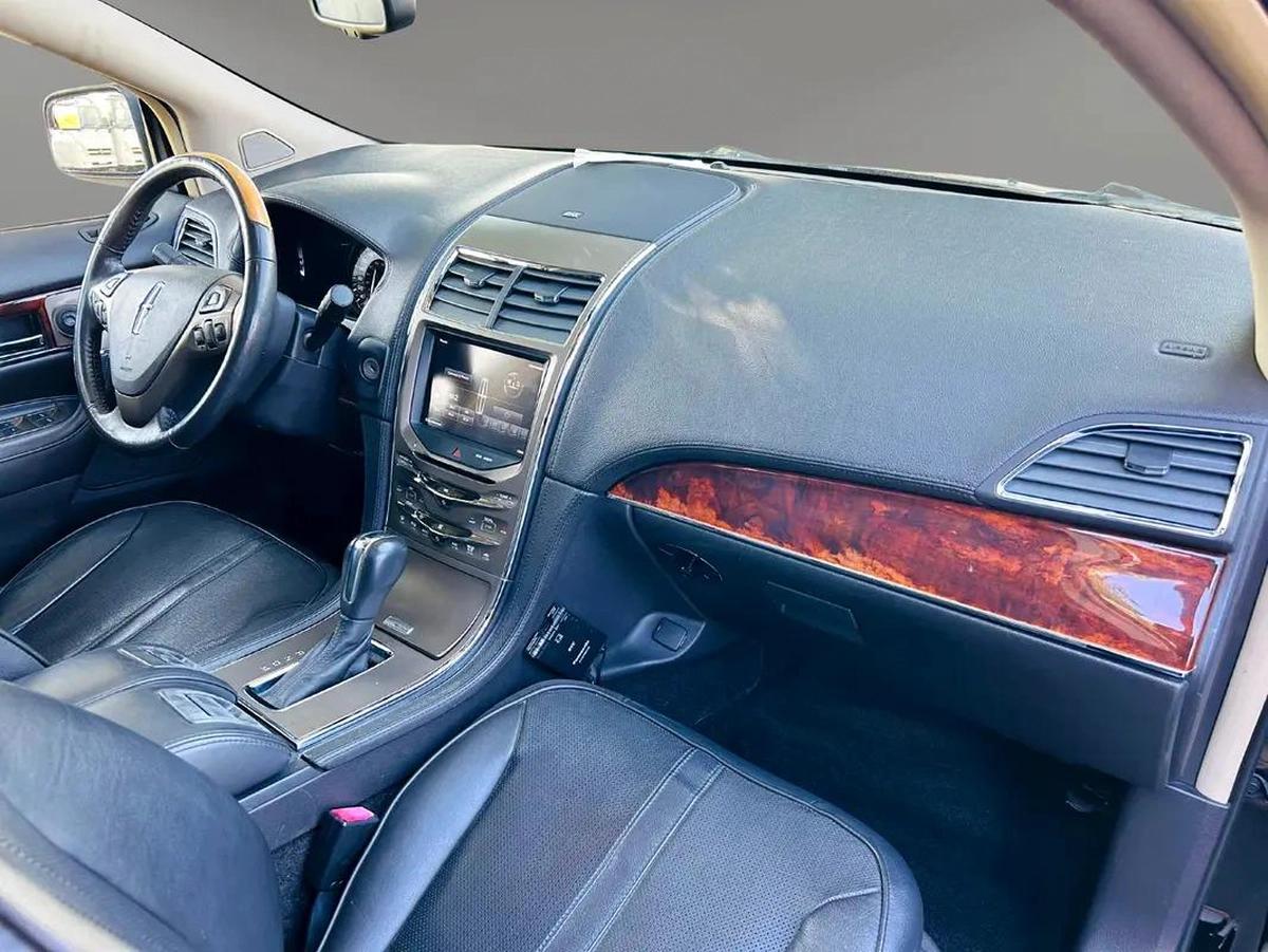 LINCOLN MKS | 2011 | FULLY LOADED | CLEAN CAR | FRESH JAPAN IMPORT-3-3