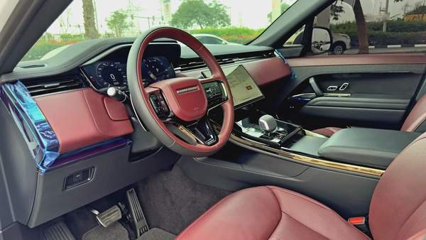 2024 Range Rover Sport P400 HSE Dynamic, Dealer Warranty, GCC Specifications