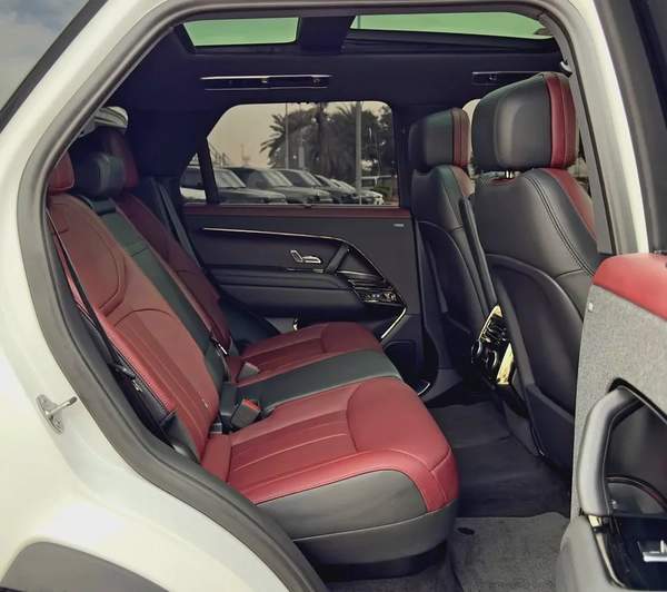 2024 Range Rover Sport P400 HSE Dynamic, Dealer Warranty, GCC Specifications