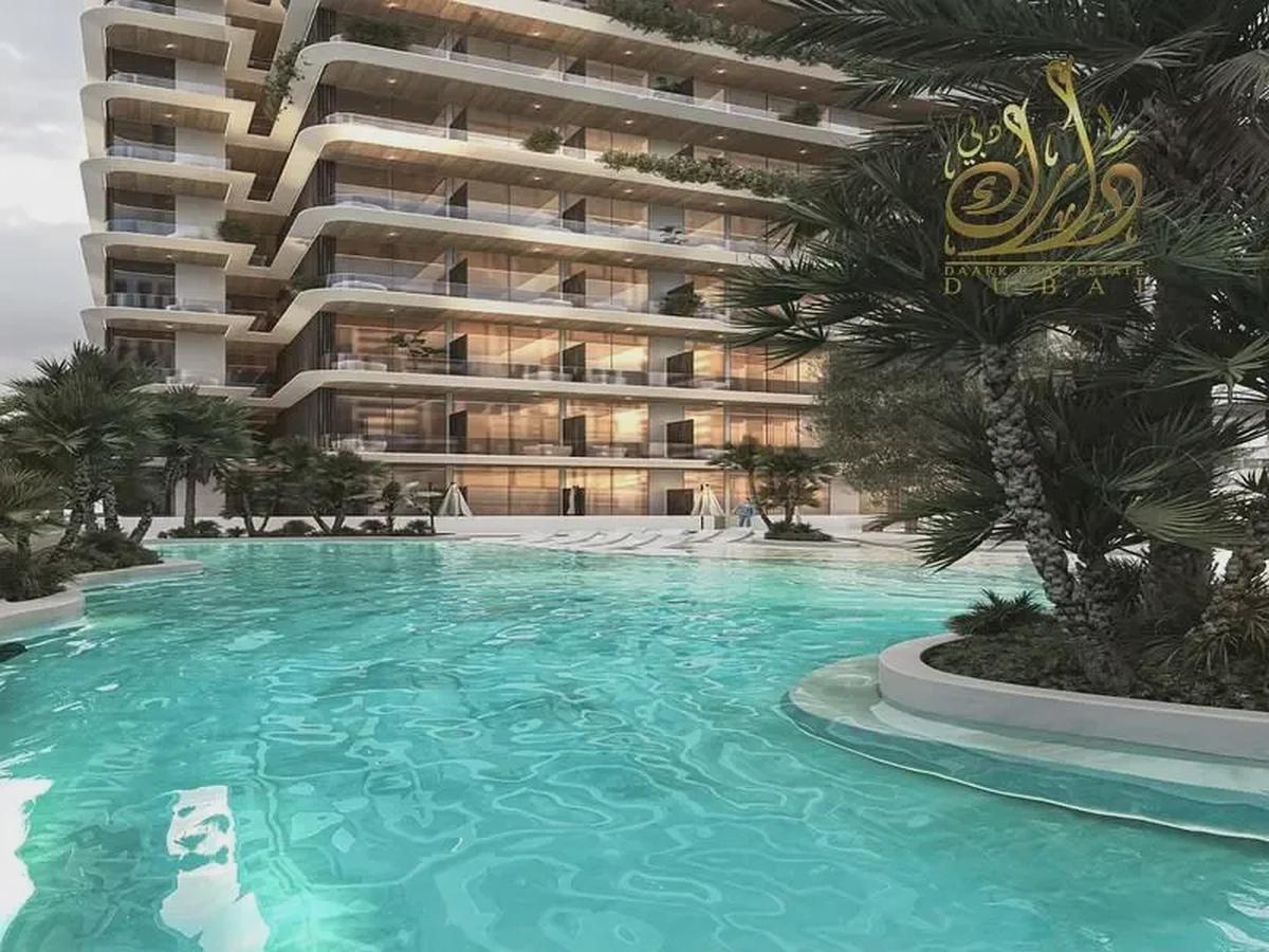 DIRECTLY ON A SZ ROAD E11--EASY ACCESS TO METRO --PREMIUM FINISHES-0-0