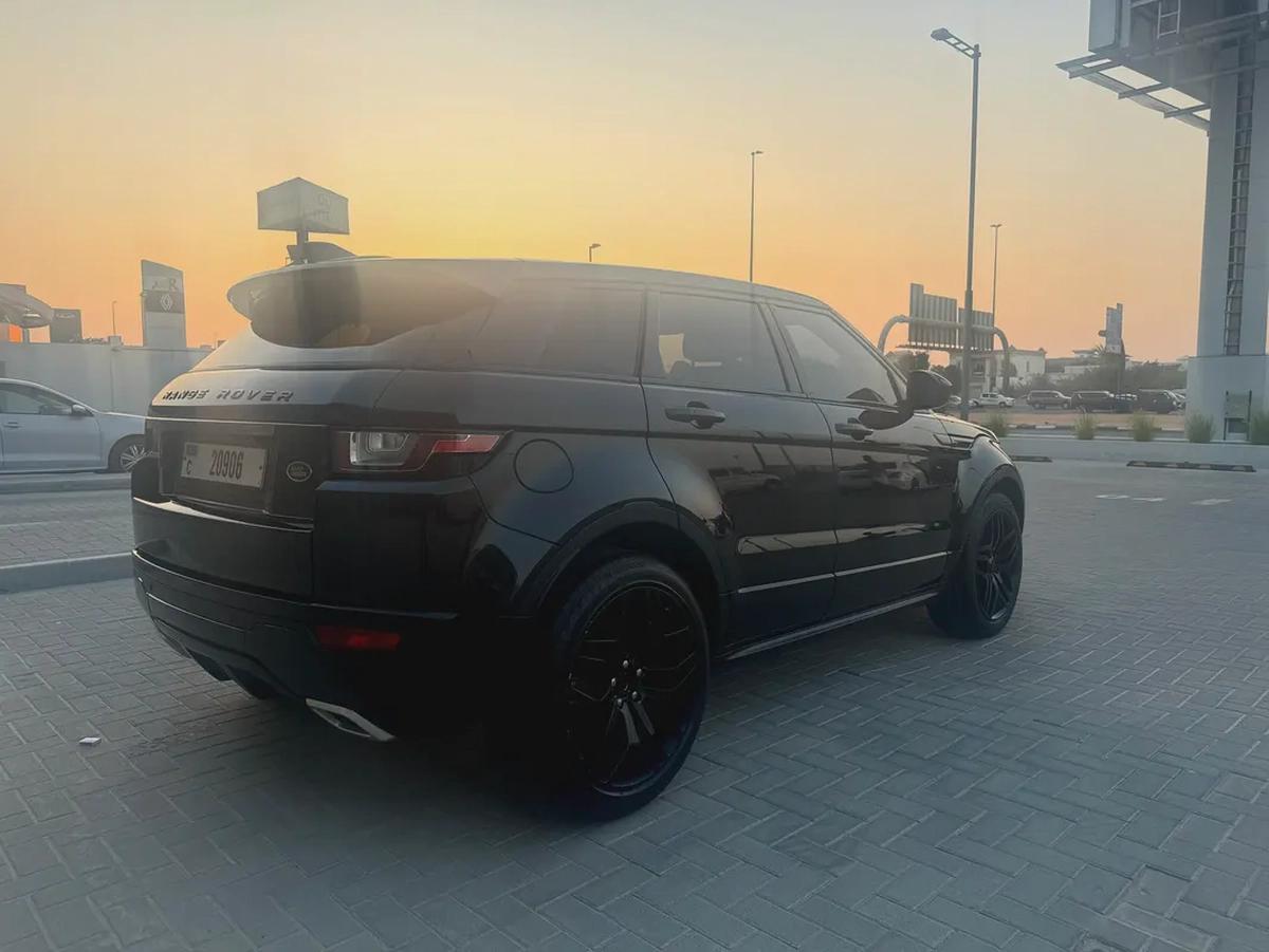 Range Rover evoque Canada spec accident free excellent condition-5-5