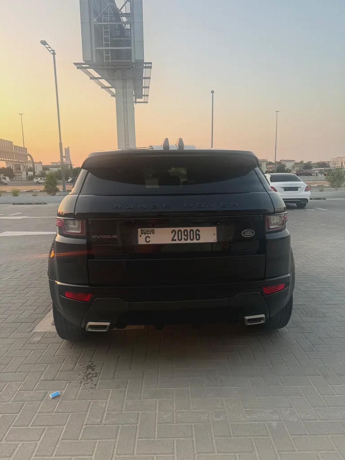 Range Rover evoque Canada spec accident free excellent condition-6-6