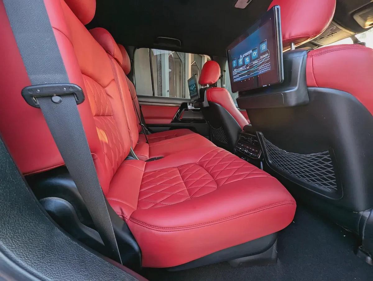 Toyota Land Cruiser GXR 2016 Facelifted 2026 With Interior and Exterior- GCC Specs - Well Maintained-5-5