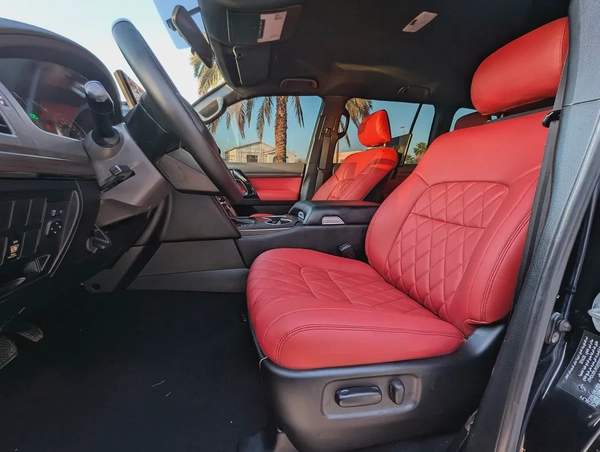 Toyota Land Cruiser GXR 2016 Facelifted 2026 With Interior and Exterior- GCC Specs - Well Maintained