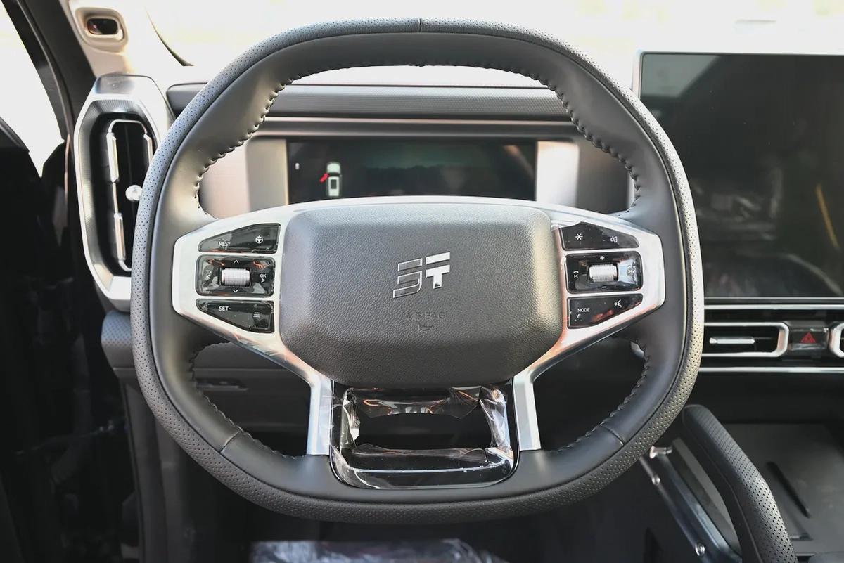 BEST OFFER - 2,060 AED - JETOUR T2 7 SEATER 2025 - TRAVELER+ - READY TO DRIVE - NO WAITING-9-9