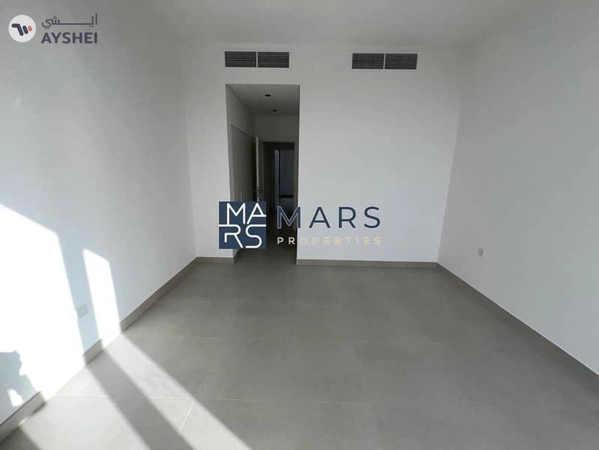 Robinia Phase l Brand New l End Unit l Just Handover-13-13