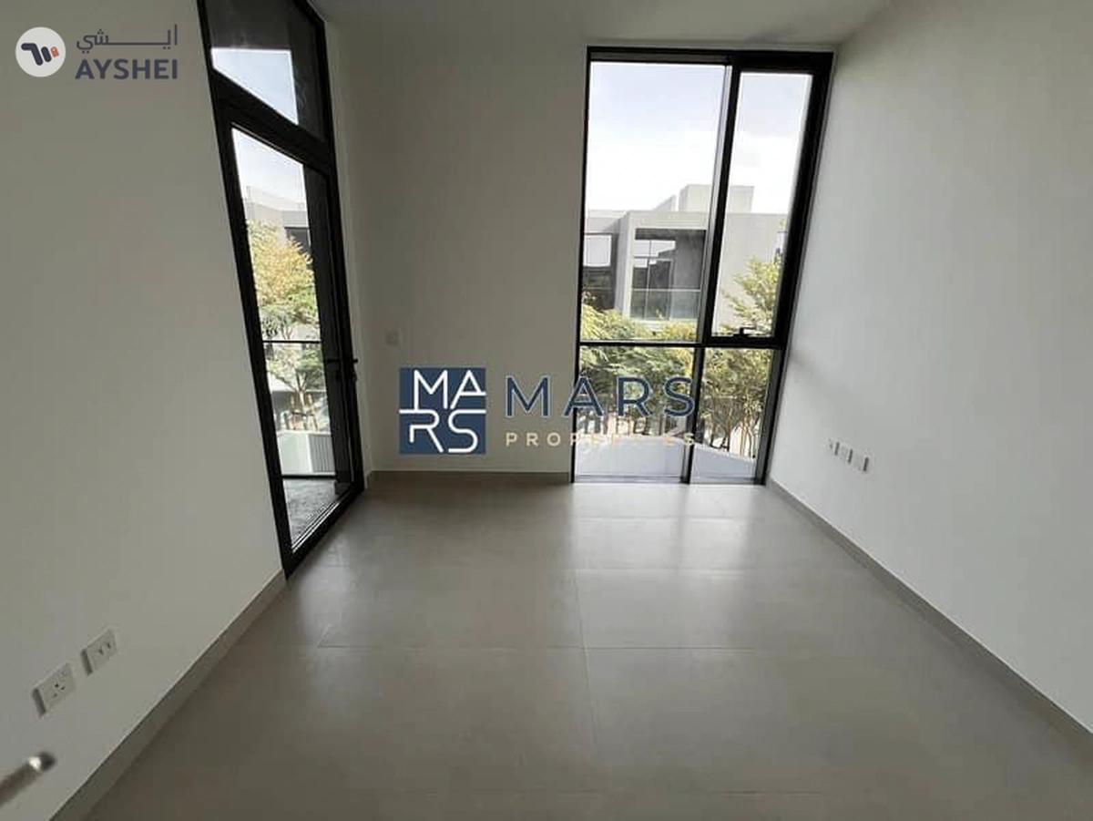 Robinia Phase l Brand New l End Unit l Just Handover-18-18