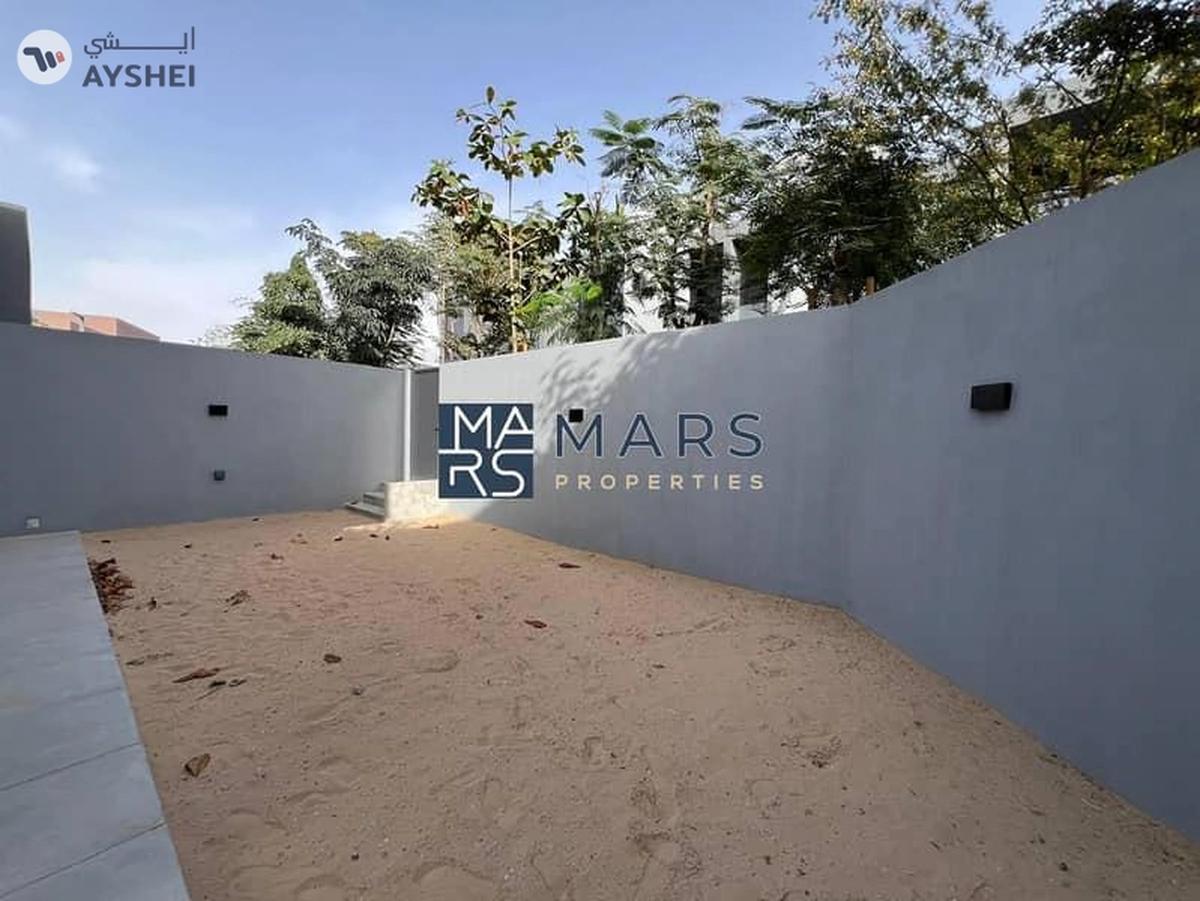 Robinia Phase l Brand New l End Unit l Just Handover-1-1