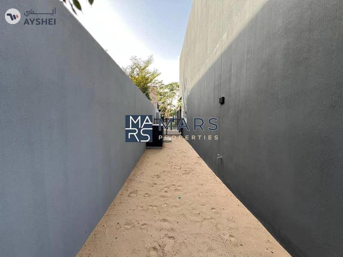 Robinia Phase l Brand New l End Unit l Just Handover-1-landscape