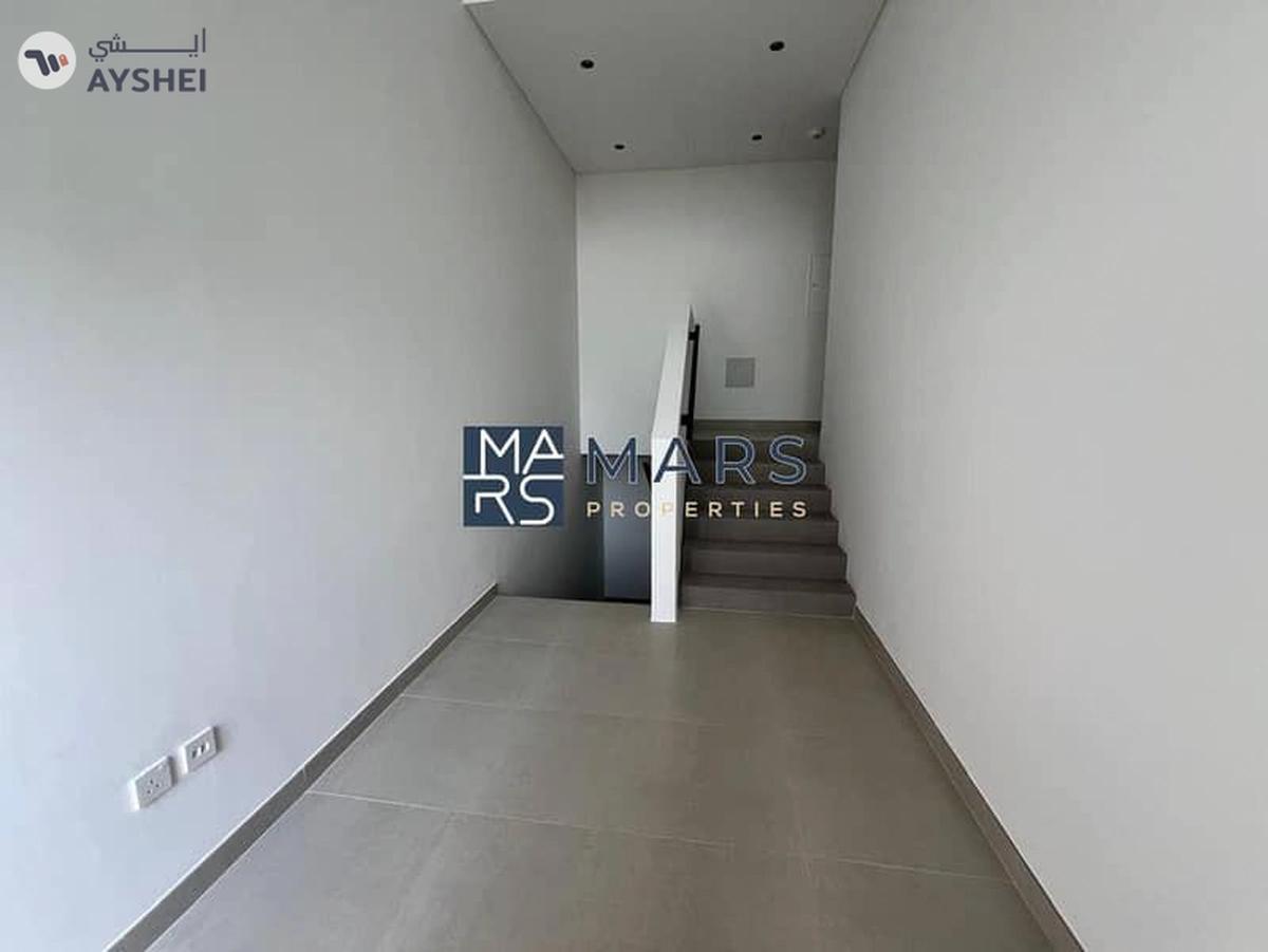 Robinia Phase l Brand New l End Unit l Just Handover-7-7