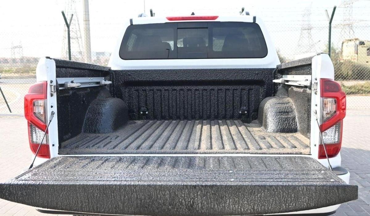 Nissan Navara NISSAN NAVARA 2.5 DIESEL PRO4X 4X4 AT 2025-8-8