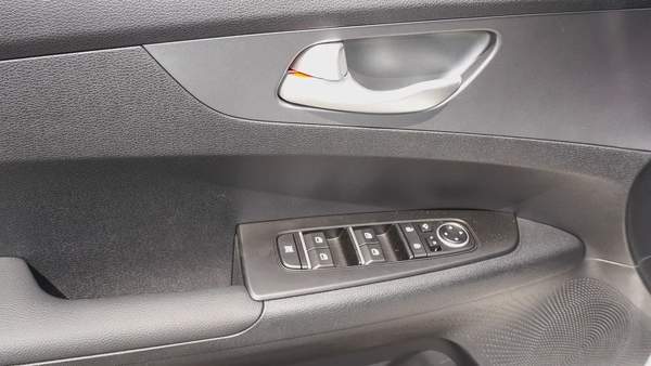2025 Kia K3 1.5L PETROL - Brand New - Chinese Specs