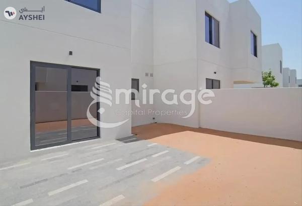 TOWNHOUSE FOR SALE IN NOYA 1, NOYA