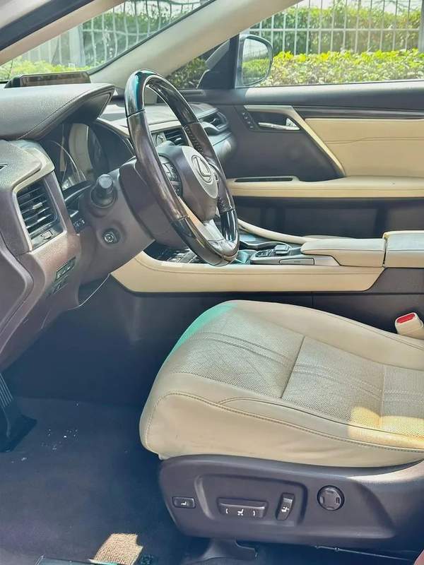 2100/-AED EMI RX-350 FSPORT 2017 4X4 ||GCC Specs||V Shape ||Agency Maintained