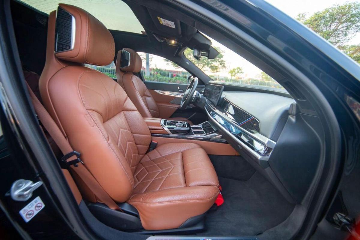 BMW 735i BMW 735i 2023 | GCC Specs | Full Option | Excellent Condition-19-19