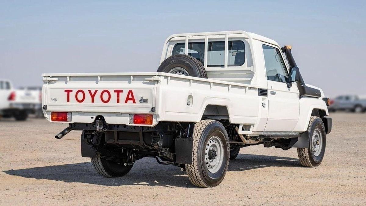Toyota Land Cruiser Pick Up Toyota Land Cruiser Pick-up LC 79 SC 4.2L Diesel MT MY2025-2-2